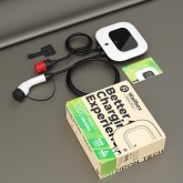 Трифазна стационарна зарядна станция с щепсел за зареждане на електромобили с тип 2 , с  максимална зарядна мощност до 11kW. За стенен монтаж.
