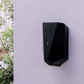 Зарядна станция Easee One 7kW EV